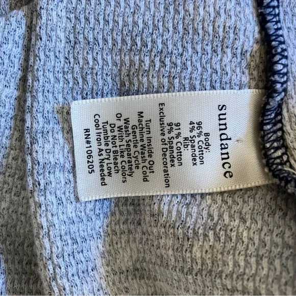 Sundance Women’s Blue Floral Waffle Knit Thermal Shirt Velvet Cuff Sz PXL - Picture 7 of 7